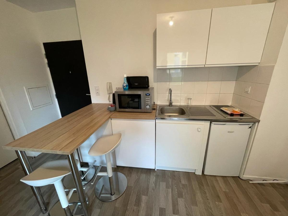 Gredi, Appt Avec Parking Et Terrasse A Caen Apartment Bagian luar foto